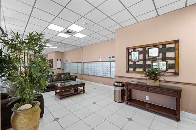 1825 S Ocean Drive PH-9, Hallandale Beach, FL 33009