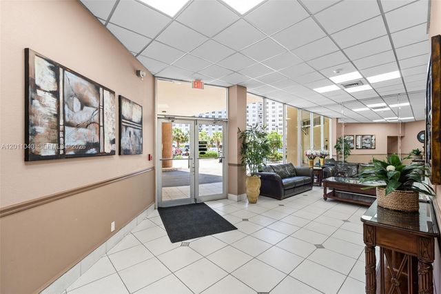 1825 S Ocean Drive PH-9, Hallandale Beach, FL 33009