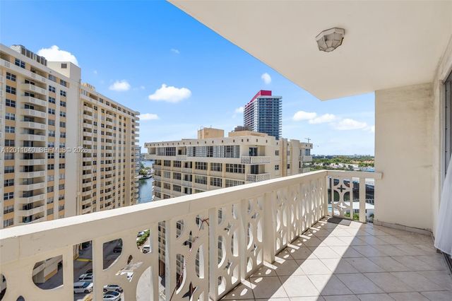 1825 S Ocean Drive PH-9, Hallandale Beach, FL 33009