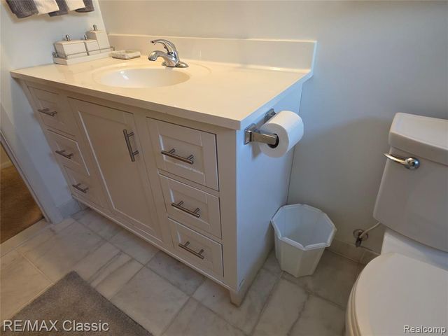 1072 Cloverlawn Drive, Pontiac, MI 48340