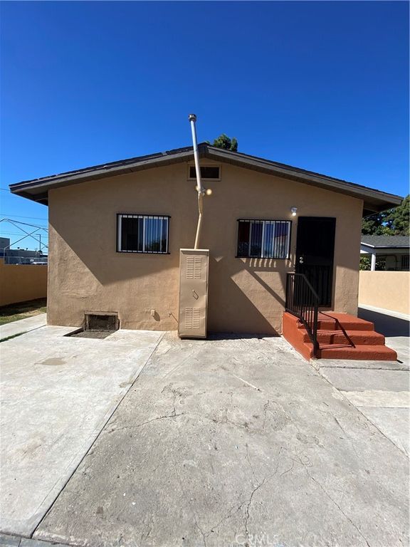 11842 Success, Los Angeles, CA 90059 — photo 4