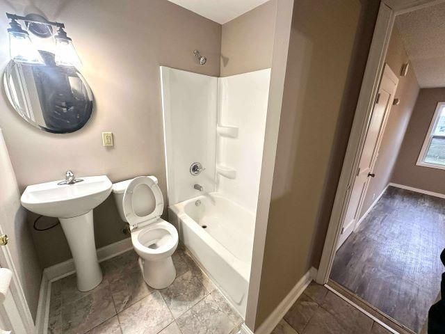 9030 Oakland Avenue S, Bloomington, MN 55420