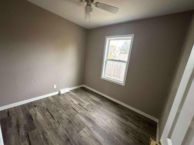 9030 Oakland Avenue S, Bloomington, MN 55420