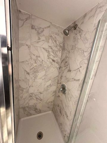 9030 Oakland Avenue S, Bloomington, MN 55420