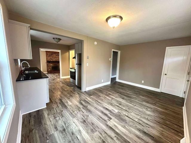 9030 Oakland Avenue S, Bloomington, MN 55420