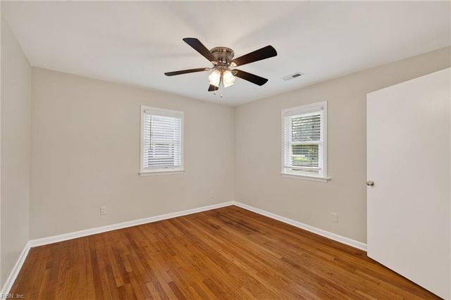 216 Shore Side RD, Chesapeake, VA 23320