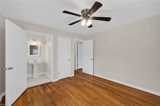 216 Shore Side RD, Chesapeake, VA 23320
