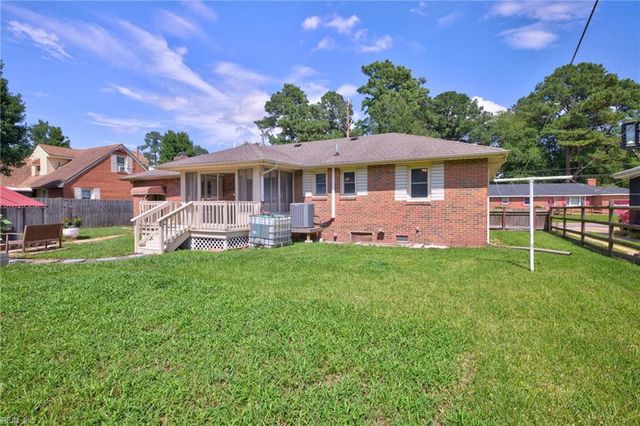 216 Shore Side RD, Chesapeake, VA 23320