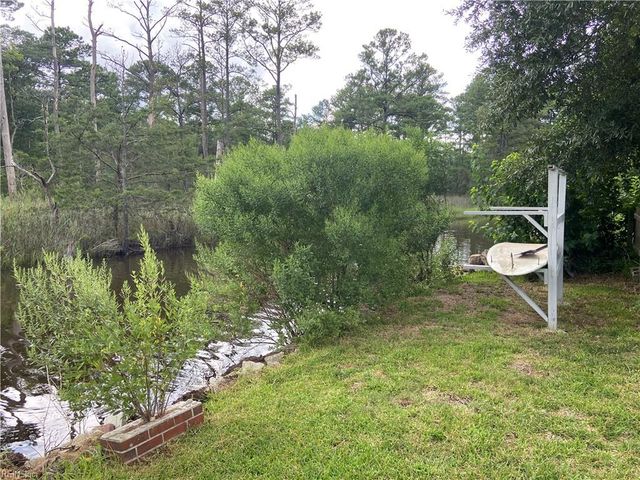 216 Shore Side RD, Chesapeake, VA 23320