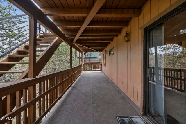 864 Nadelhorn Drive, Lake Arrowhead, CA 92352