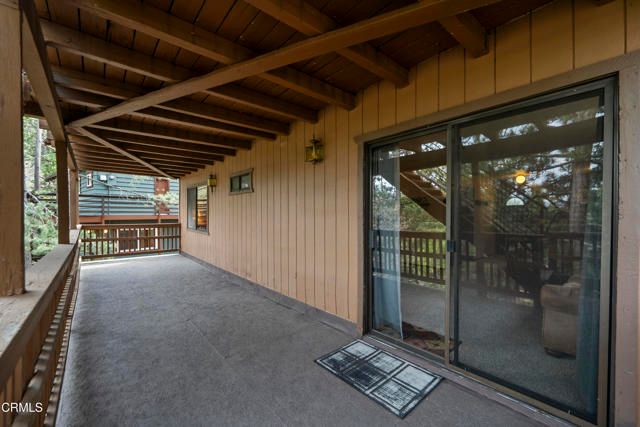 864 Nadelhorn Drive, Lake Arrowhead, CA 92352