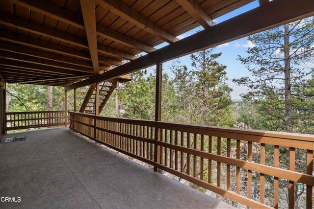 864 Nadelhorn Drive, Lake Arrowhead, CA 92352
