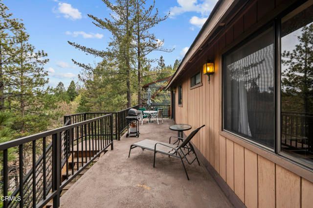 864 Nadelhorn Drive, Lake Arrowhead, CA 92352