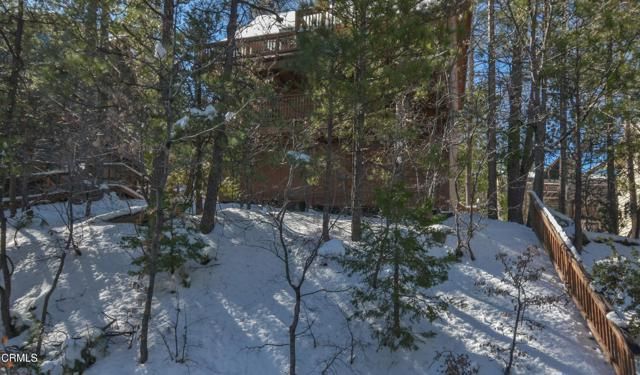 864 Nadelhorn Drive, Lake Arrowhead, CA 92352