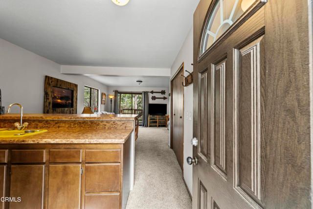 864 Nadelhorn Drive, Lake Arrowhead, CA 92352