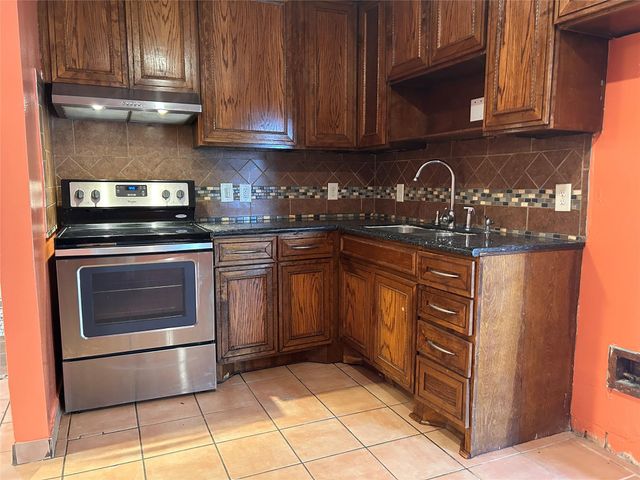 16116 Green Manor Drive, Houston, TX 77396