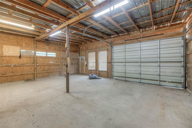 767 Windwood Drive, Livingston, TX 77351