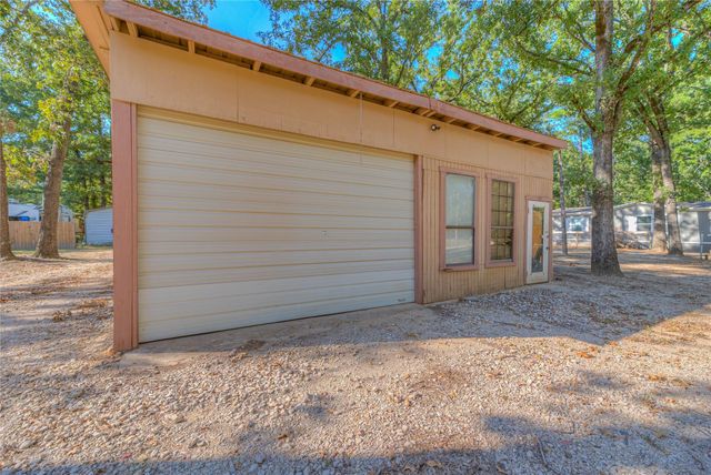 767 Windwood Drive, Livingston, TX 77351