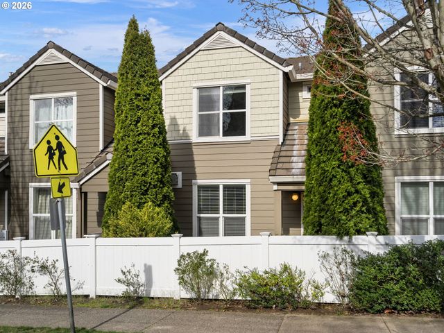 2622 Nw KENNEDY Ct, Portland, OR 97229