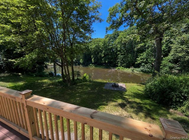 1945 New Hackensack Road, Poughkeepsie, NY 12603