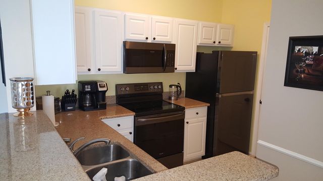 1600 Long Grove Drive Unit 1221, Mount Pleasant, SC 29464