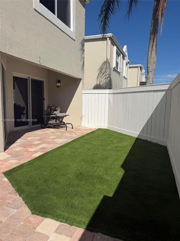 6850 SW 45th Lane 3, Miami, FL 33155