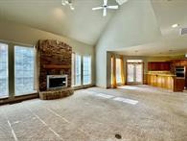 2200 Augusta Avenue, Edmond, OK 73034