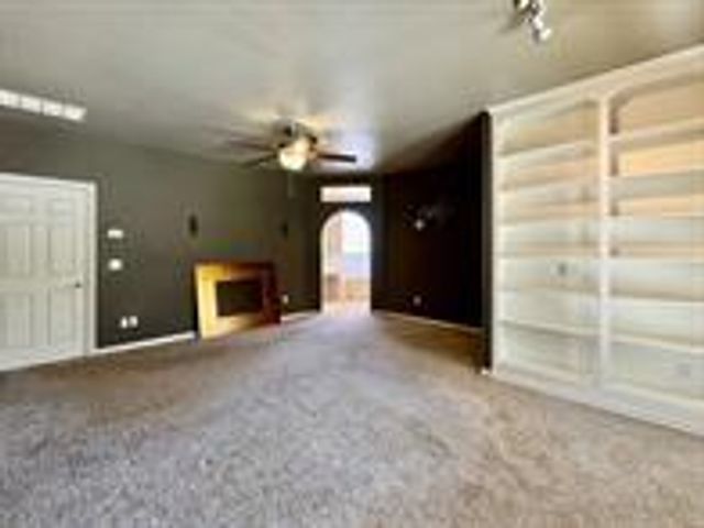 2200 Augusta Avenue, Edmond, OK 73034