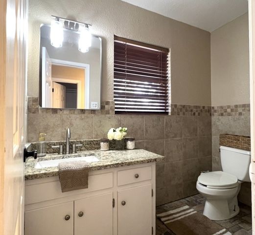 800 Western Hills Drive, Sherman, TX 75092