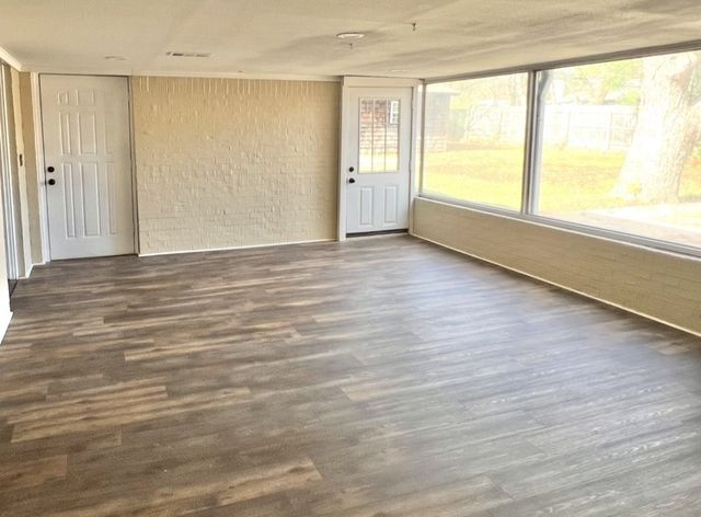 800 Western Hills Drive, Sherman, TX 75092