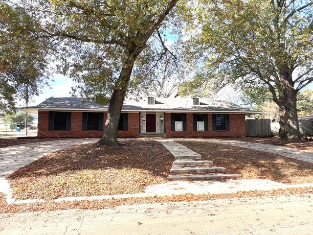 800 Western Hills Drive, Sherman, TX 75092