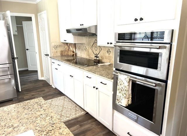 800 Western Hills Drive, Sherman, TX 75092