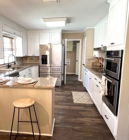 800 Western Hills Drive, Sherman, TX 75092