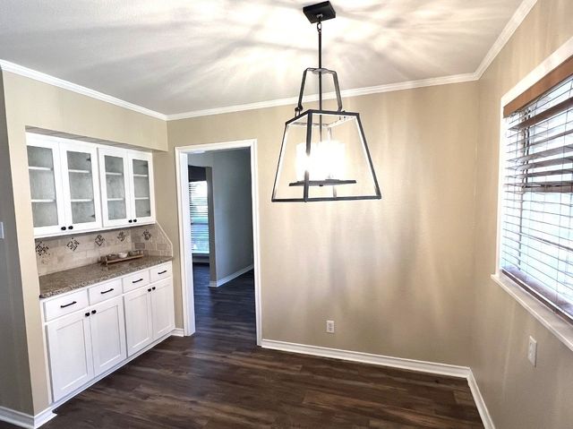 800 Western Hills Drive, Sherman, TX 75092