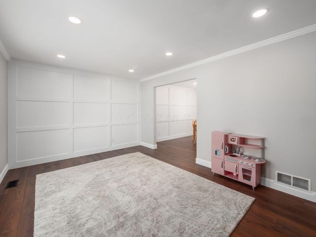 295 Beckley Lane, Dublin, OH 43017