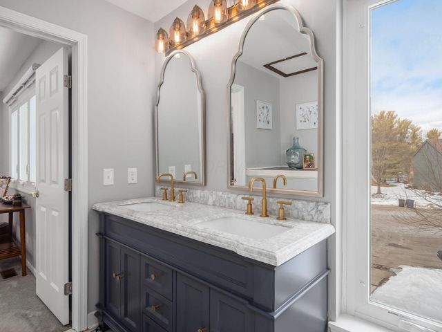 295 Beckley Lane, Dublin, OH 43017