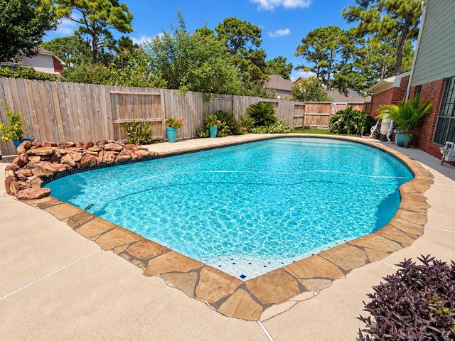 7615 Park Falls Drive, Houston, TX 77095