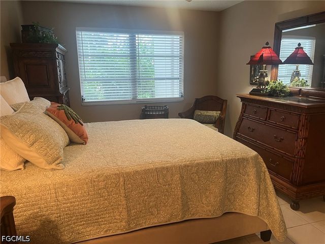 1828 Pine Valley DR 101, Fort Myers, FL 33907