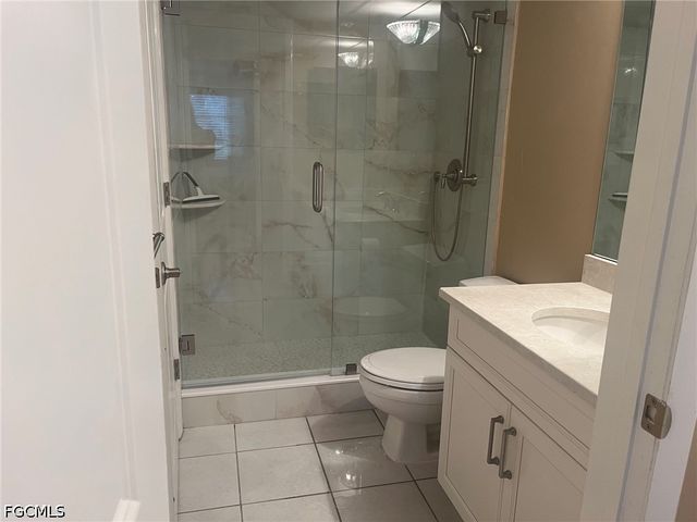 1828 Pine Valley DR 101, Fort Myers, FL 33907