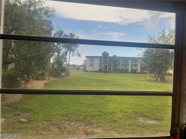 1828 Pine Valley DR 101, Fort Myers, FL 33907