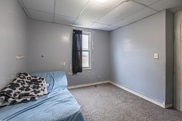 946 W 17TH Street, Erie, PA 16502