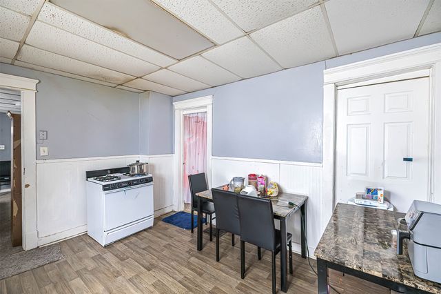 946 W 17TH Street, Erie, PA 16502