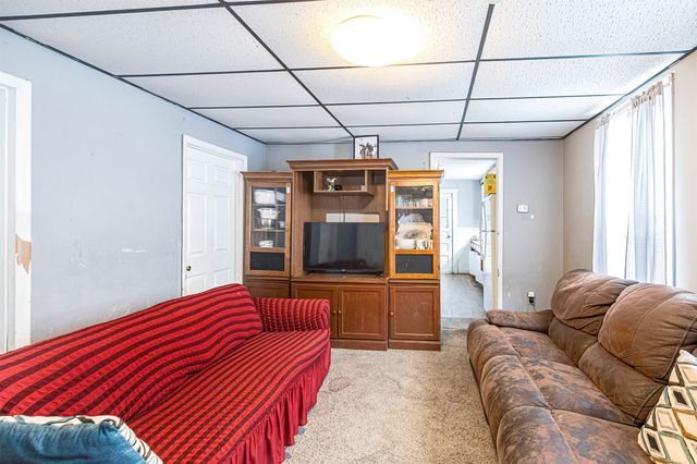 946 W 17TH Street, Erie, PA 16502