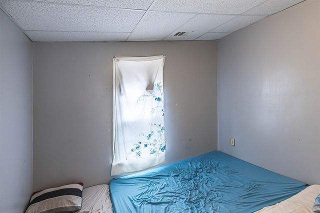 946 W 17TH Street, Erie, PA 16502