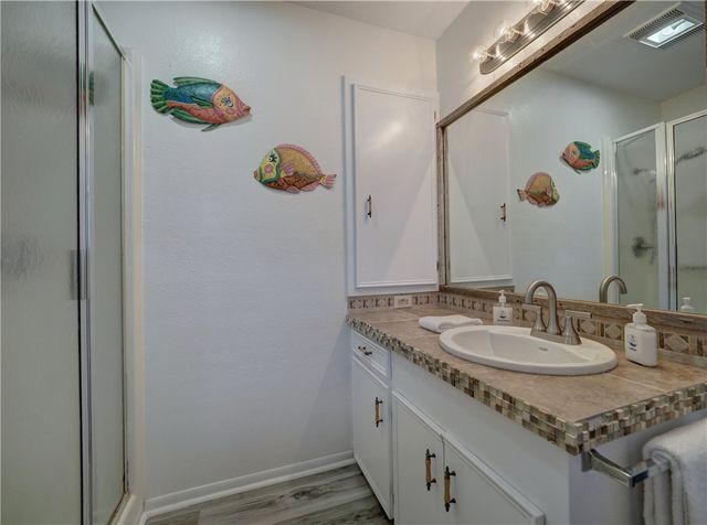 501 6th St, Port Aransas, TX 78373