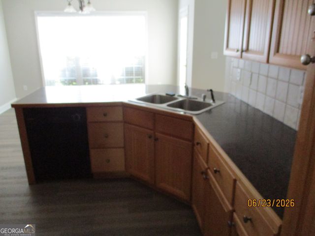 143 Marshas Vineyard, Hampton, GA 30228