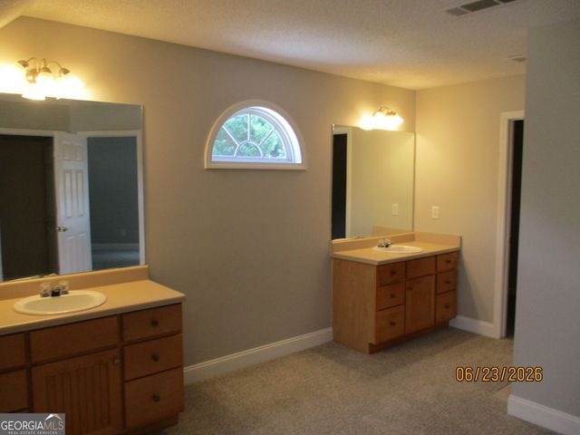 143 Marshas Vineyard, Hampton, GA 30228