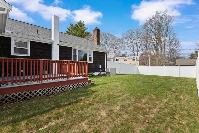 12 Colonial Circle, Hampton, NH 03842