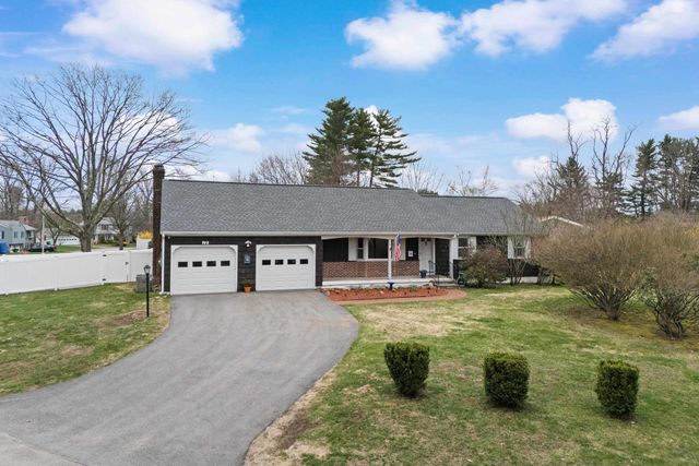 12 Colonial Circle, Hampton, NH 03842