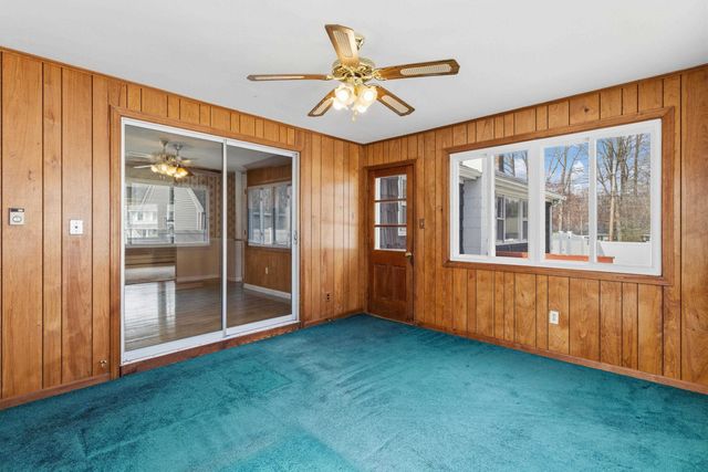 12 Colonial Circle, Hampton, NH 03842